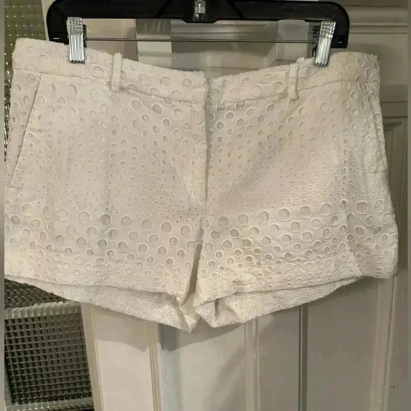 Michael Kors white eyelet shorts women’s size 12 - Picture 1 of 11